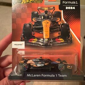 Hot Wheels Premium McLaren Formula 1 Team #4 Car 2024 Edition